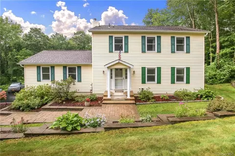 44 Harvest Dr, Southeast, NY 10509