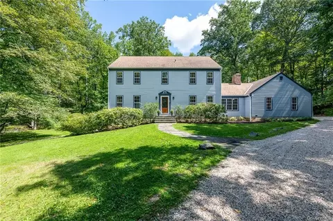 21 Horseshoe Hill W Rd W, Pound Ridge, NY 10576