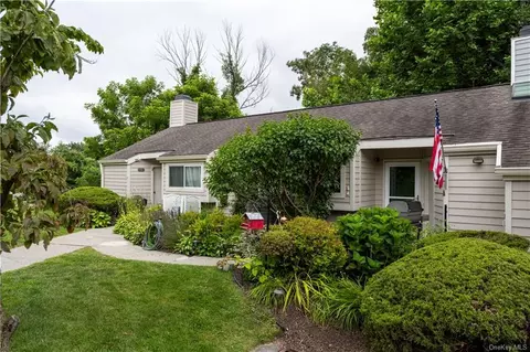 802 Eagles Ridge Rd, Southeast, NY 10509