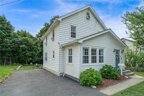 16 Harper Ave, Cortlandt, NY 10548
