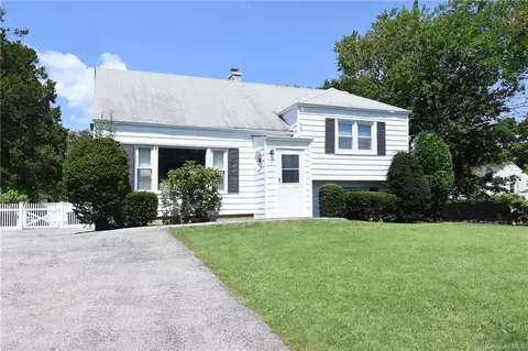 49 Rugby Rd, Yonkers, NY 10710