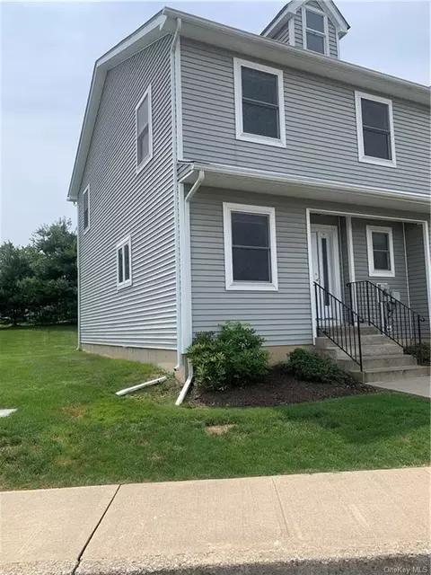 100 Boniface Dr #16A, Crawford, NY 12566