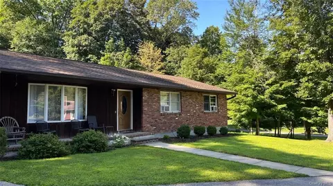 10 Perk And Sons Ct, Philipstown, NY 10516