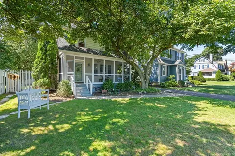 162 Longview Ave, White Plains, NY 10605