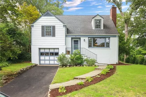 16 Coolidge St, Larchmont, NY 10538