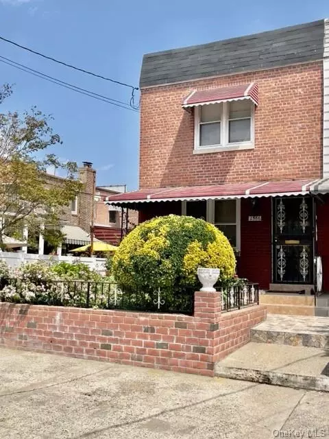 2566 Eastchester Rd, New York, NY 10469