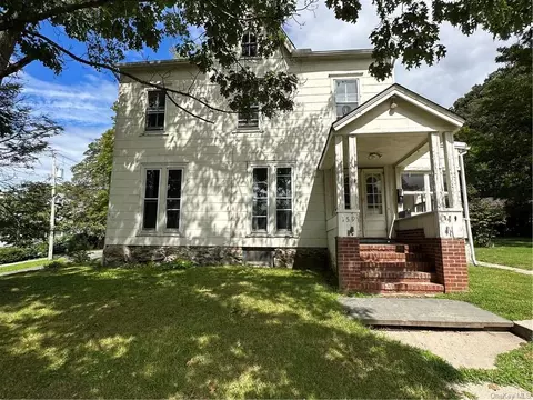 159 Grove St, Mount Kisco, NY 10549
