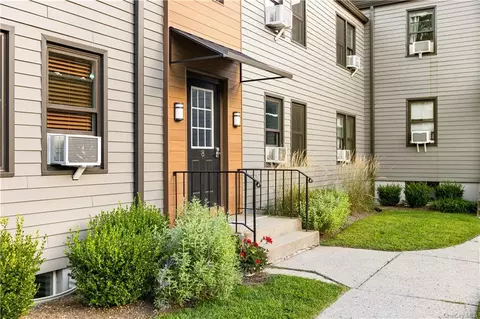 8 Hendrick Ln #43A, Greenburgh, NY 10591