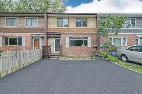 21 N Aspen Rd, Middletown, NY 10940