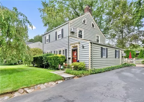 59 Bowbell Rd, Greenburgh, NY 10607