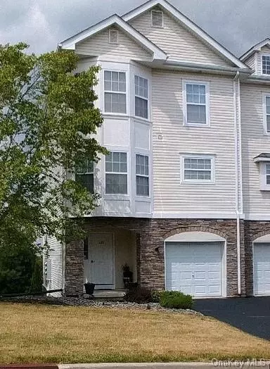 228 Orleans Rd, Newburgh, NY 12550