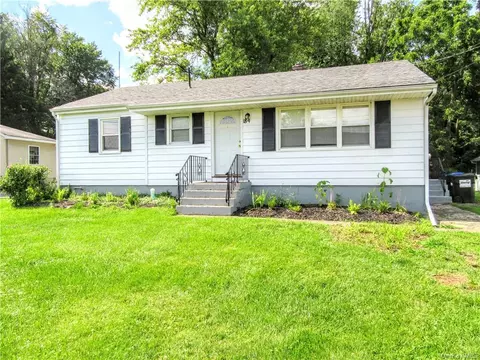184 E Main St, Washingtonville, NY 10992