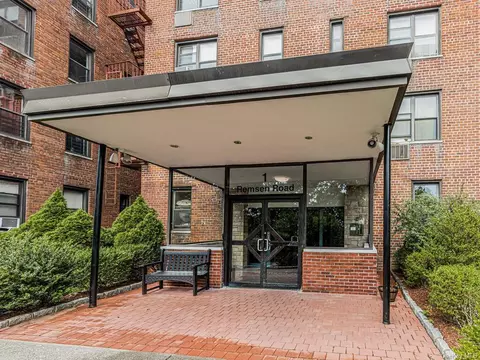 1 Remsen Rd #1D, Yonkers, NY 10710
