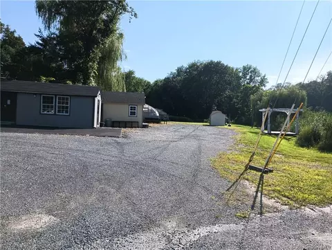 1451 Strawberry Rd, Yorktown, NY 10547