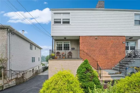 27 Troy Ln, Yonkers, NY 10701