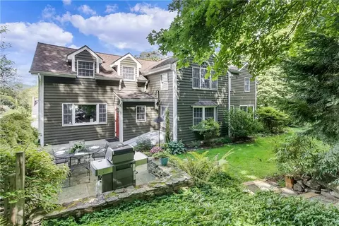 86 Huntville Rd, Katonah, NY 10536