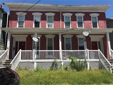 48 50 Hammond St, Port Jervis, NY 12771