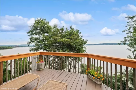 20 Riverside Ave, Haverstraw, NY 10927