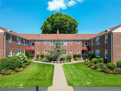 6 Bryant Cres #2L, White Plains, NY 10605