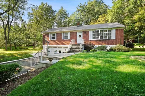62 Baldwin Ln, Mahopac, NY 10541