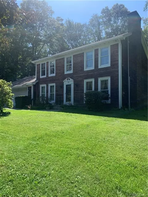 999 Beekman Rd, Beekman, NY 12533
