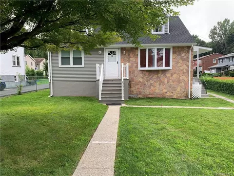 42 White Plains Ave, Greenburgh, NY 10523