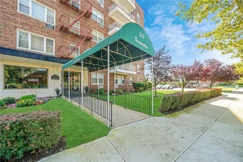 415 Gramatan Ave #5F, Mount Vernon, NY 10552