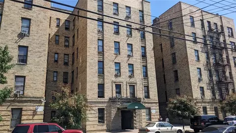 3230 Cruger Ave #3M, Bronx, NY 10467