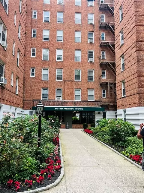 245 Parkview Ave #1 A, Yonkers, NY 10708