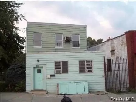 1256 E Gun Hill Rd, Bronx, NY 10469