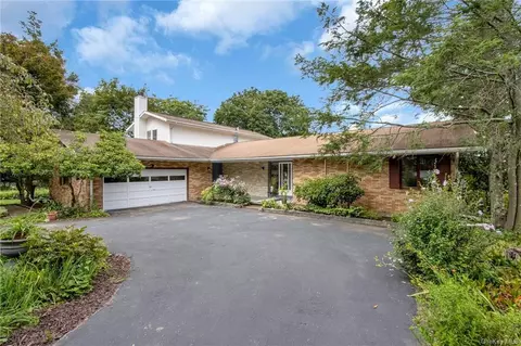 75 Andrews Rd, Beekman, NY 12540