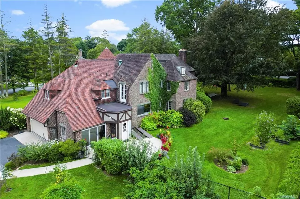 37 Penn Blvd, Scarsdale, NY 10583 | 35 Photos - Movoto