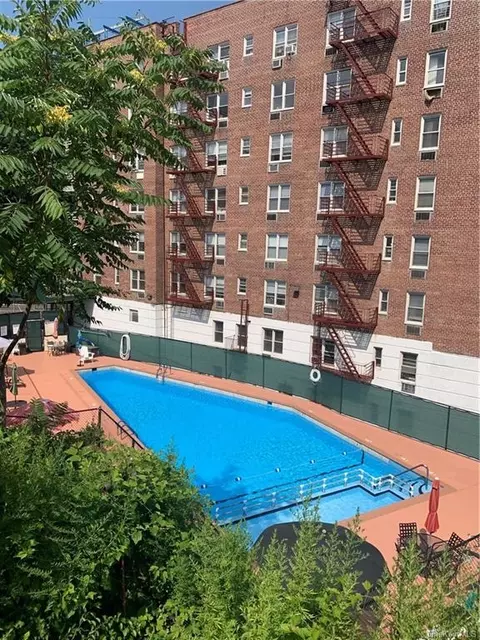 632 Palmer Rd #7G, Yonkers, NY 10701