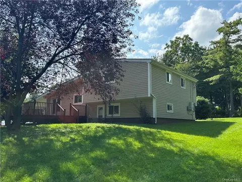 67 Creek Run Rd, Newburgh, NY 12550