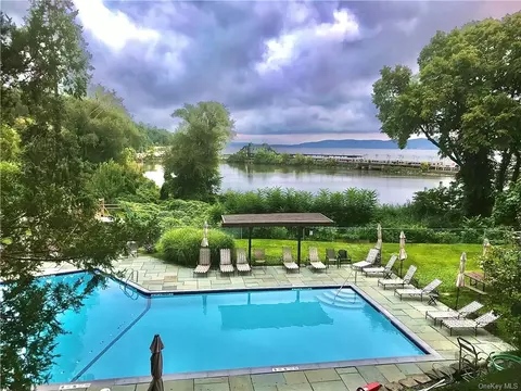 603 Kemeys Cove Rd #603, Ossining, NY 10510