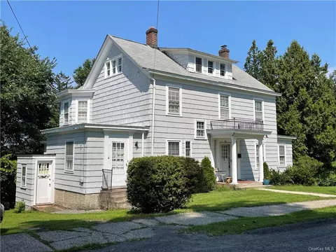 95 Gladstone Ave, Walden, NY 12586