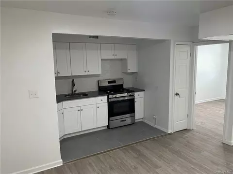 4007 Laconia Ave, Bronx, NY 10466