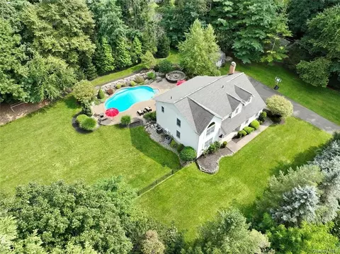 44 S Airmont Rd, Ramapo, NY 10901
