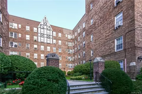 25 Parkview Ave #2I, Yonkers, NY 10708