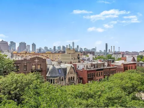 201 Clinton Ave #8B, Brooklyn, NY 11205