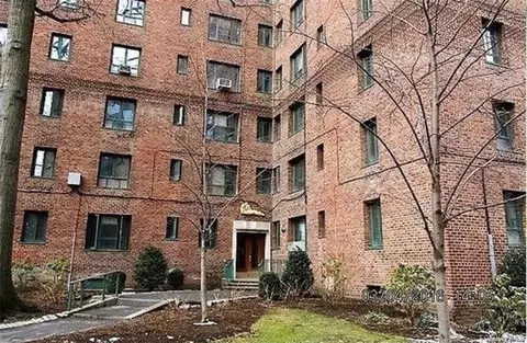 1946 E Tremont Ave #2A, Bronx, NY 10462