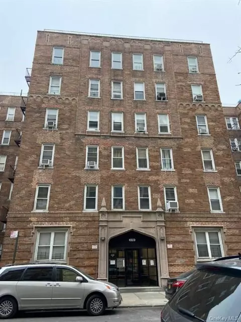 2081 Cruger Ave #4-A, New York, NY 10462
