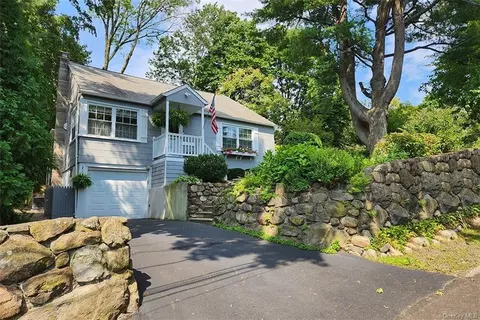 10 Bridge St, Ramapo, NY 10901