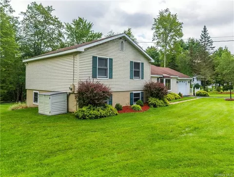 193 Gregory Rd, Thompson, NY 12701