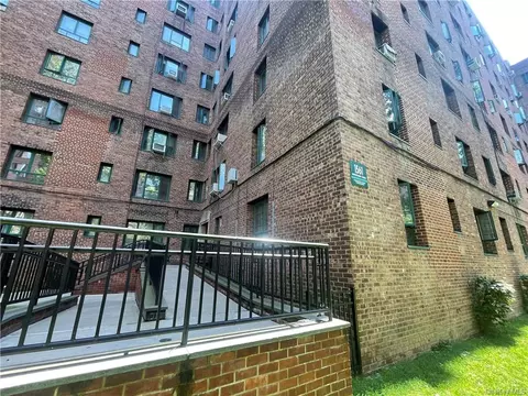 1561 Metropolitan Ave #7H, Bronx, NY 10462