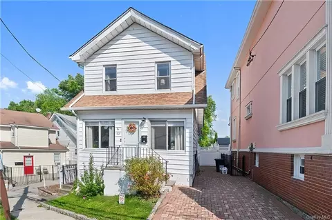 52 Hart Ave, Yonkers, NY 10704