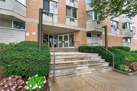 14 Nosband Ave #5K, White Plains, NY 10605
