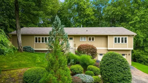 4 Emerald Dr, Ramapo, NY 10970