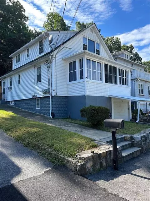11 Stanley Ave, Ossining, NY 10562
