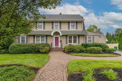 96 Old Middletown Rd, Orangetown, NY 10965